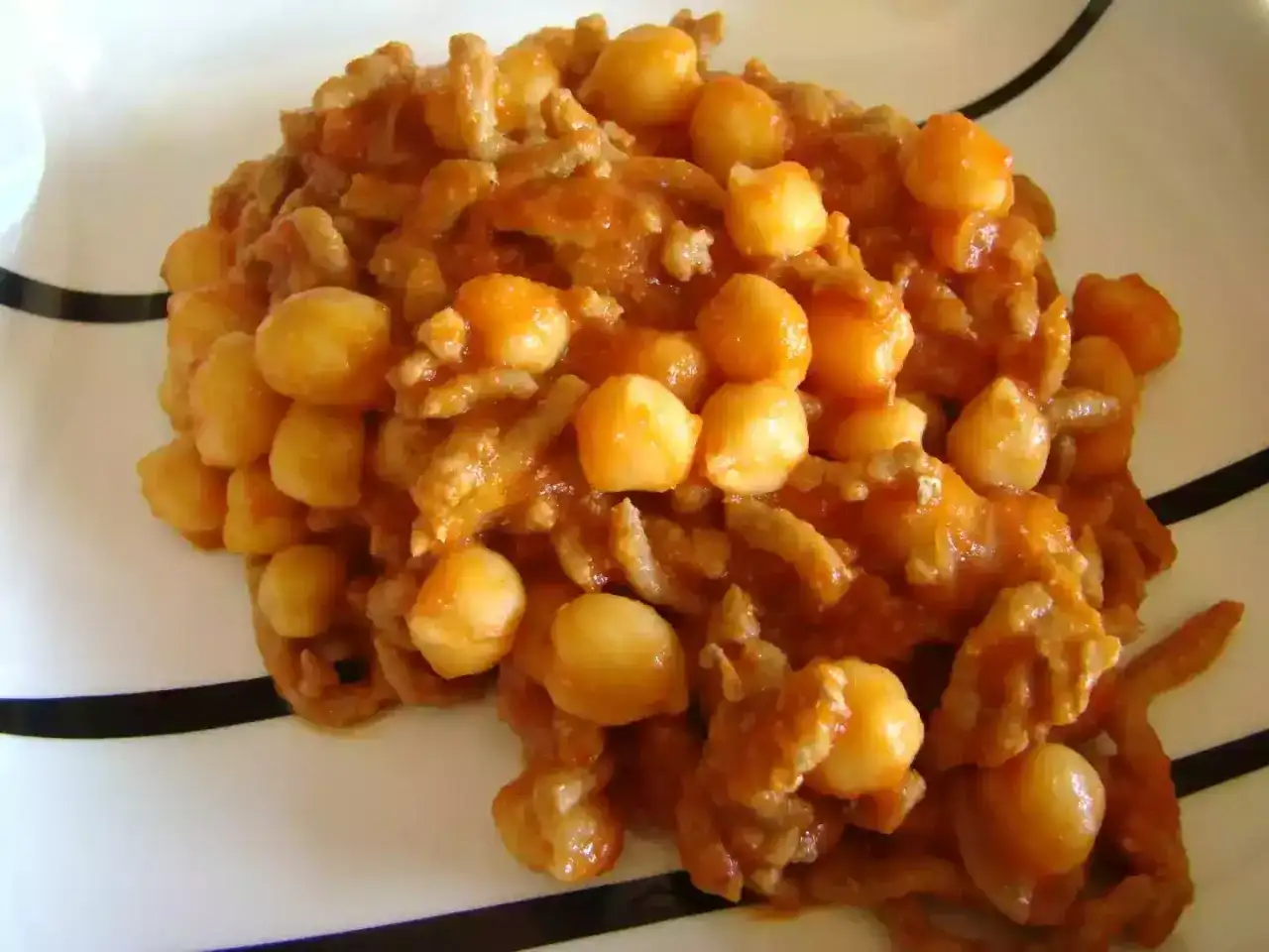 Garbanzos con Carne Picada - El Guiso Perfecto y Jugoso