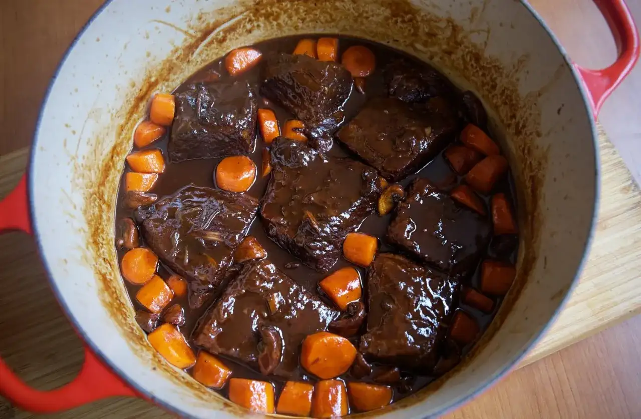 Boeuf Bourguignon - El Clásico Francés Perfecto en Casa