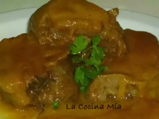 Lengua de ternera en salsa - Receta perfecta y tierna