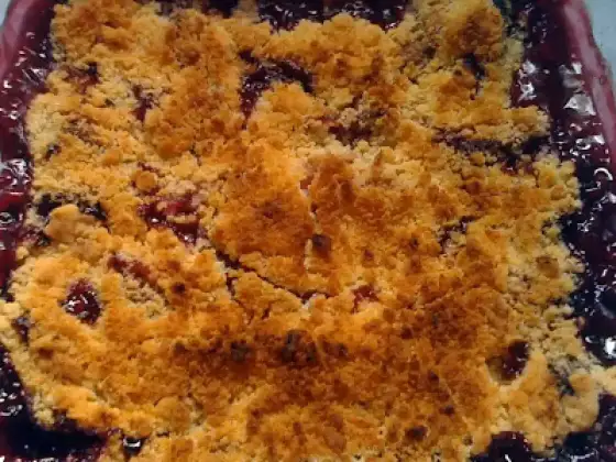 Crumble de ciruelas perfecto - Jugoso y crujiente